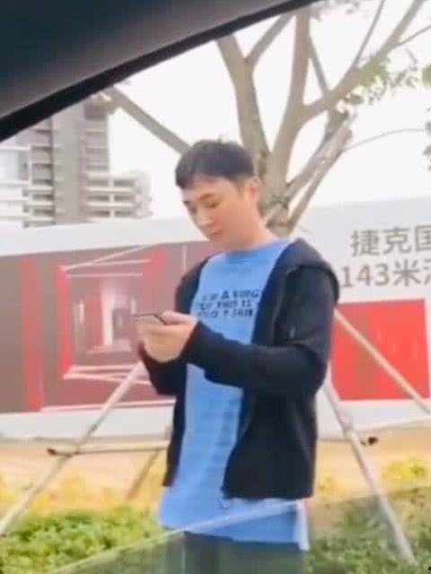 一个人偶遇明星,意外邂逅星光璀璨瞬间